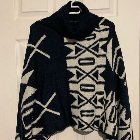 Sweaters - Poncho sweater